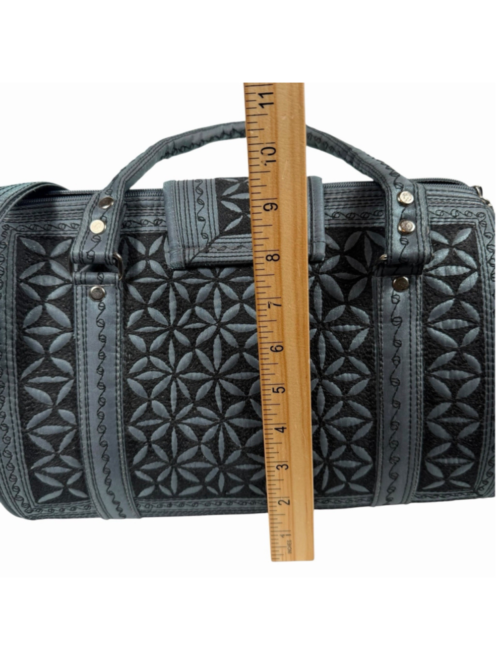 Banda Bags Hitam Large Barrel Purse Gray Blue Floral Shoulder Adjustable Strap - Picture 8 of 10